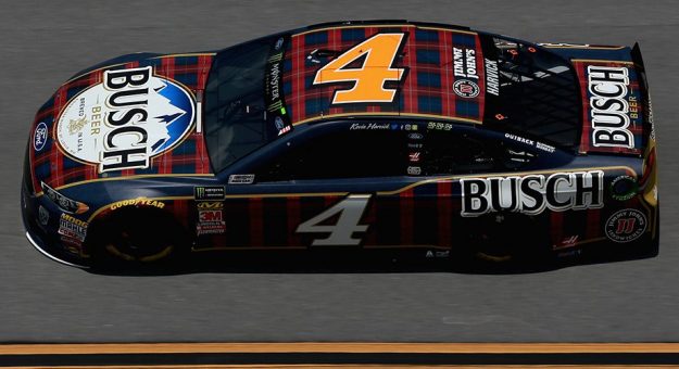 Visit Kevin Harvick ganó la Busch Pole Position en Talladega page