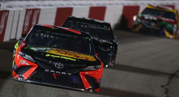 Visit Martin Truex Jr. por su 1ra. victoria en Richmond para avanzar en los Playoffs page