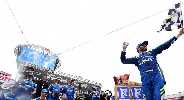 Visit El gran reto de Bristol y la gran oportunidad para … ¿Jimmie Johnson? page