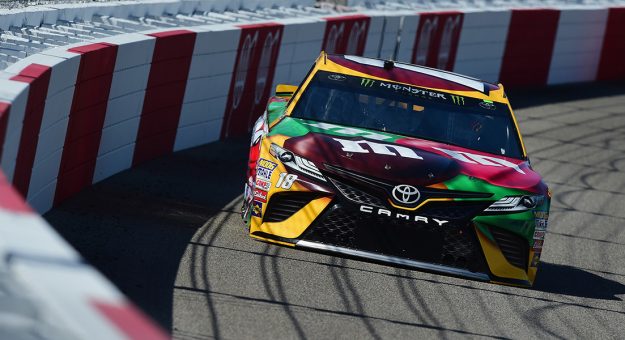 Visit Kyle Busch ganó la Toyota Owners 400 en Richmond Raceway page
