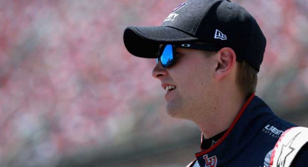 Visit William Byron reveló el look Hertz para el Chevrolet No. 24 page