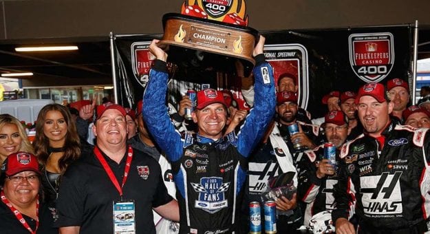 Visit Momento PEAK de Clint Bowyer en el Michigan International Speedway page
