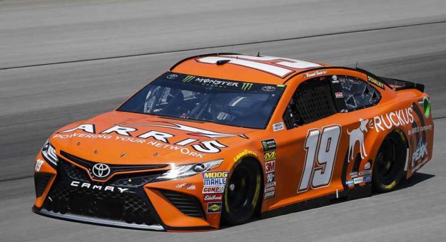 Visit Todos los autos para la Quaker States 400 en Kentucky page