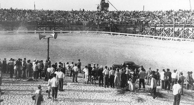 Visit Un viaje al pasado; la pista orginal de la NASCAR en Daytona page