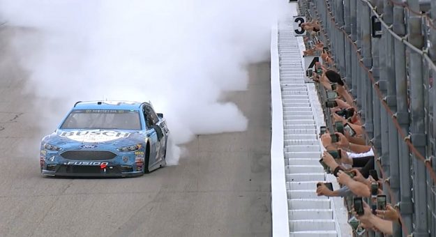 Visit Momento PEAK de Kevin Harvick en New Hampshire page