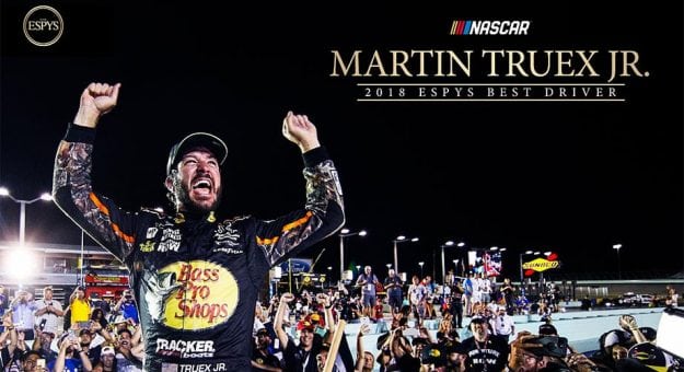 Visit Martin Truex Jr. ganó el ESPY como el Mejor Piloto 2017 page