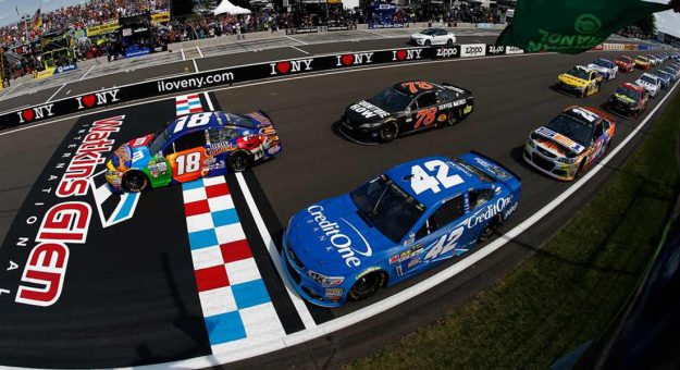 Visit Los reyes de los circuitos mixtos de la NASCAR camino a Watkins Glen page