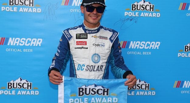 Visit Kyle Larson ganó su 1ra. Pole Position en Bristol page
