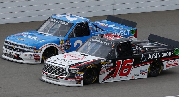 Visit Cerrado duelo por el campeonato de la temporada regular de la Truck Series page