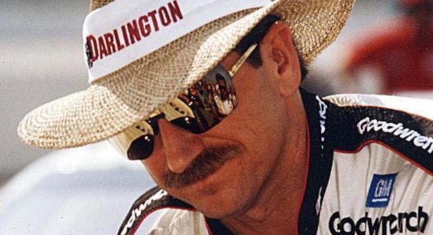 Visit Todos los ganadores de la Southern 500 el Darlington Raceway page
