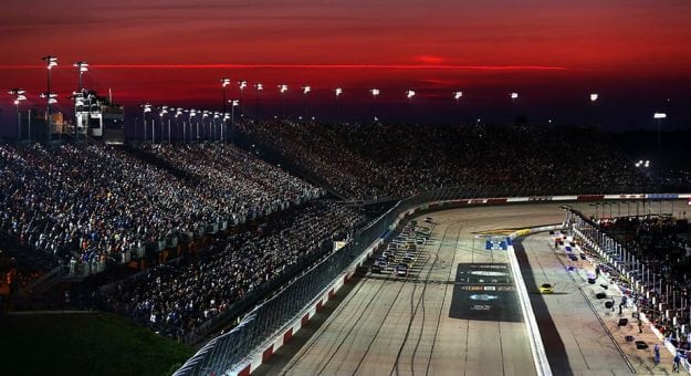 Visit Horario completo para las carreras en el Darlington Raceway page