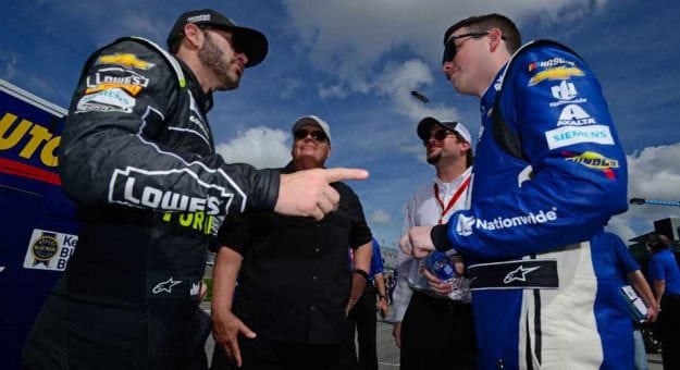 Visit Carrera dentro de la carrera por los Playoffs entre Jamie Johnson y Alex Bowman page