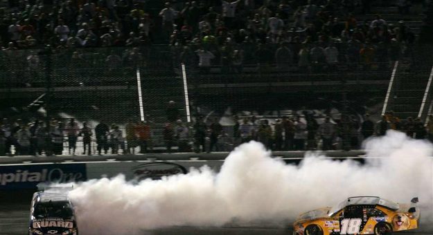 Visit La historia de Dale Earnhardt Jr. en Richmond page