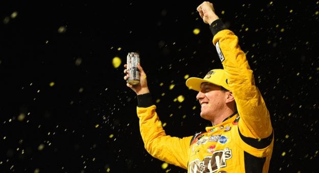 Visit Kyle Busch ganó en Richmond su 7ma. victoria de la temporada page