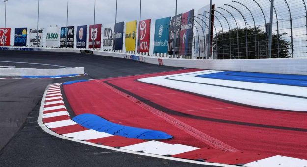 Visit Primer vistazo al Roval del Charlotte Motor Speedway page