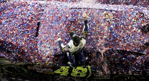 Visit Los Mejores Momentos en la carrera de Jimmie Johnson page