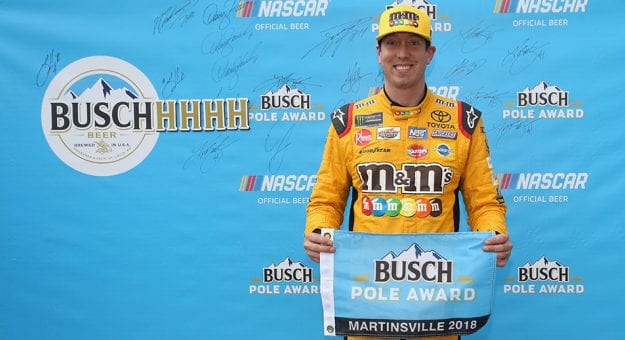 Visit Kyle Busch ganó la Pole Position en Martinsville page