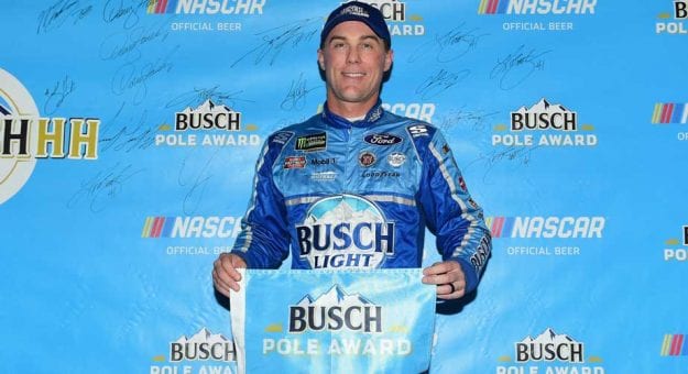 Visit Kevin Harvick ganó la Pole Position para la Can-Am 500 en Phoenix page