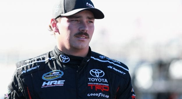 Visit Johnny Sauter y otros 6, en busca del campeonato de la Truck Series 2018 page