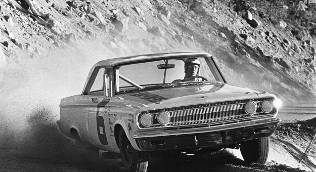 Visit La carrera de David Pearson en la NASCAR en fotos page