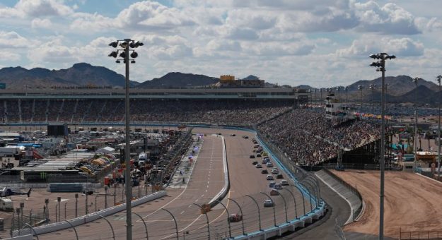 Visit Guía para las carreras de los Playoffs 2018 en Phoenix page