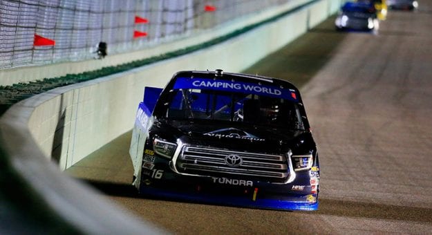 Visit Cerrada pelea por la Championship 4 de la Truck Series en Phoenix page
