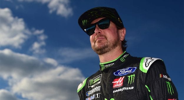 Visit Kurt Busch confirmó que no regresará a Stewart-Haas Racing en 2019 page