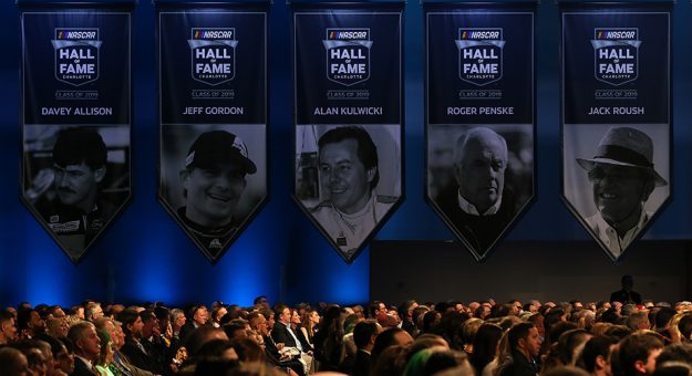 Visit Cinco leyendas ingresaron al Salón de la Fama de la NASCAR page