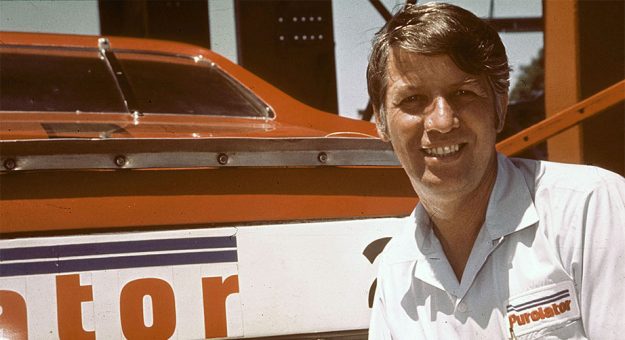 Visit Familia NASCAR rindió homenaje a la vida de Glen Wood page