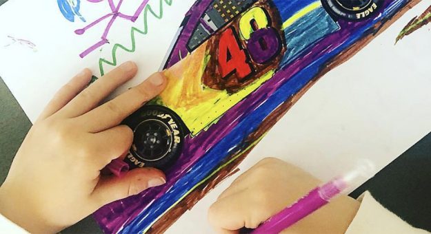 Visit Ideas de diseño de las hijas de Jimmie Johnson para el Chevrolet No. 48 page