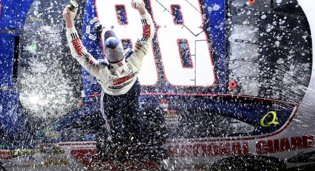 Visit Todos los ganadores en la historia de The Clash at Daytona page