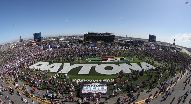 Visit Momentos Memorables de la Daytona 500 2019 page