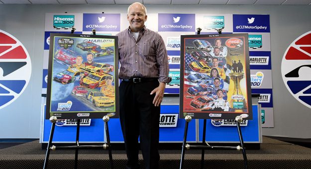 Visit Sam Bass, pintor oficial de la NASCAR, murió a los 57 años page