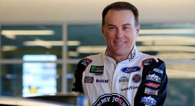 Visit Kevin Harvick va por su 10ma. victoria en Phoenix page