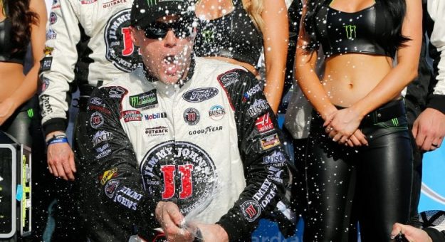 Visit Estadísticas a tomar en cuenta para la carrera en el ISM Raceway de Phoenix page