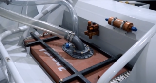 En el Taller con NASCAR – Seguridad en el Fuel Cell