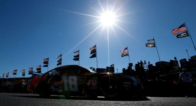 Visit Los 4 autos de Joe Gibbs Racing arrancaron desde el final en Talladega page
