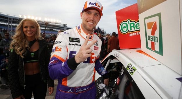 Visit Top 5 momentos O´Reilly Auto Parts 500 en el Texas Motor Speedway page