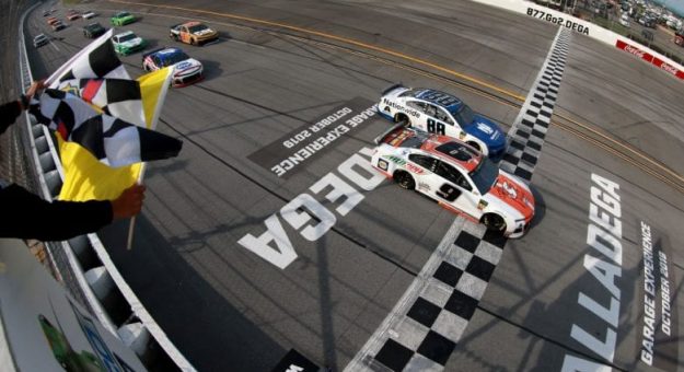 Visit Top 5 Momentos de la Geico 500 en el Talladega Super Speedway page