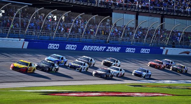 Visit Talladega 101: Récords, paquete de competencia, TV y más page