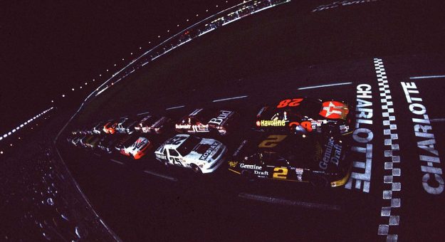 Visit Momentos Memorables de la NASCAR All-Star Race page
