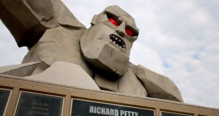 Starting Grid: Analysis, picks for Dover’s 50th anniversary race