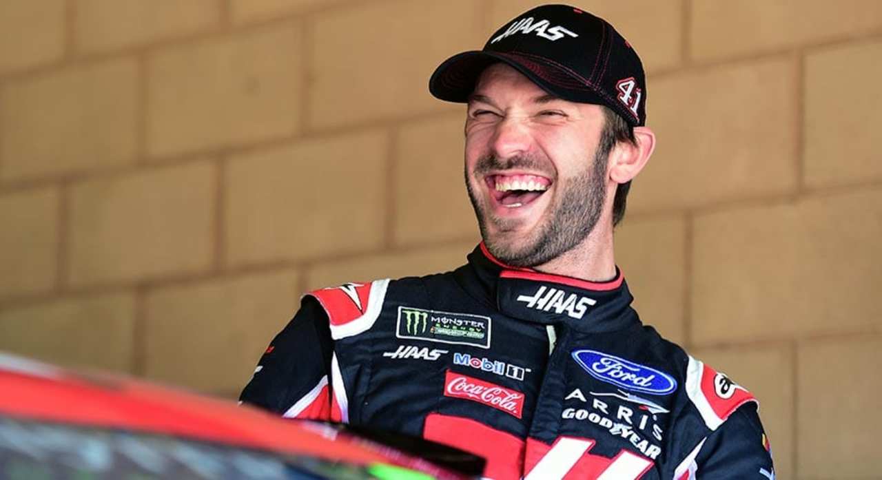 Suarez's opening odds offer big value at Dover - NASCAR EN ESPANOL