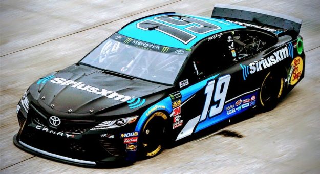 Visit Martin Truex Jr. en busca de otra actuación dominante ahora en Dover page