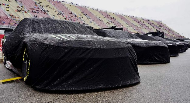 Visit La FireKeepers Casino 400 pospuesta por lluvia para el lunes page