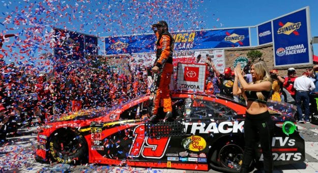 Visit Martin Truex Jr. ganó la Toyota Save Mart 350 en el Sonoma Raceway page