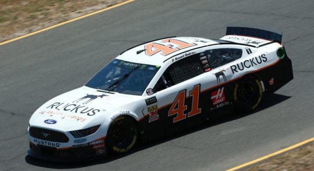Visit Todos los autos de la Toyota Save Mart 350 en Sonoma page