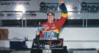 This Moment in NASCAR History: Jeff Gordon wins first night race at Daytona