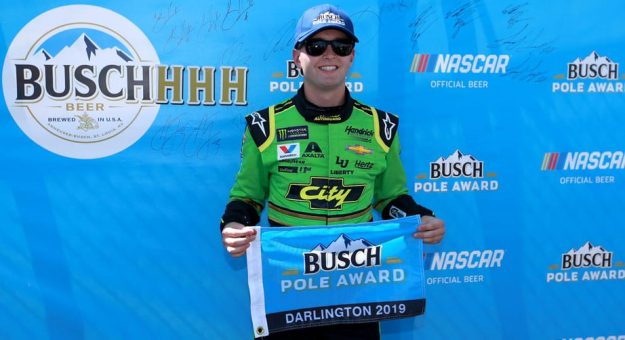 Visit William Byron hizo historia al ganar la Pole Position en Darlington page