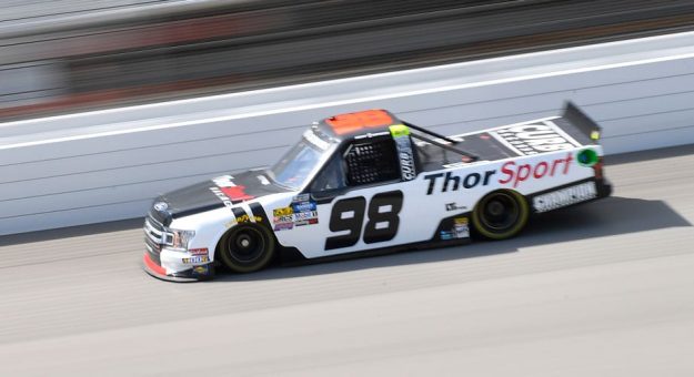 Visit Grant Enfinger ganó el título de la temporada regular de la Truck Series page